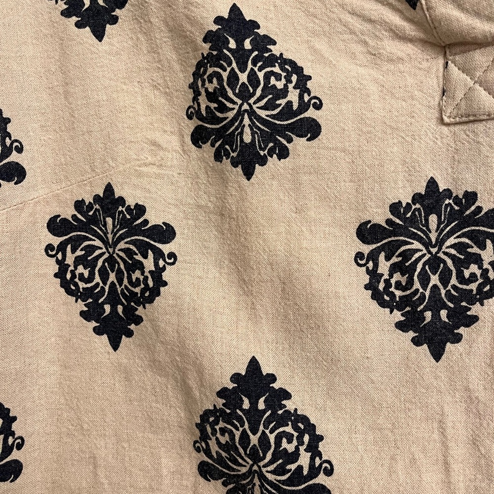 Rose & Rhyme Linen Top - Picture 3 of 5